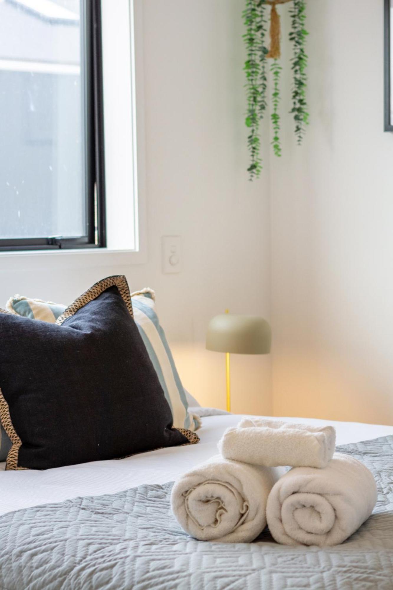 כרייסטצ'רץ' Stylish Central City Townhouse Next To Little High מראה חיצוני תמונה
